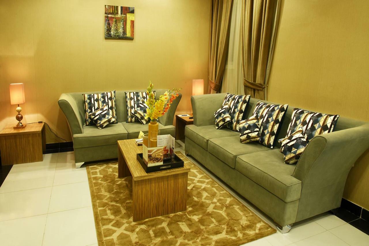 Clemence Suites Riyadh Bagian luar foto